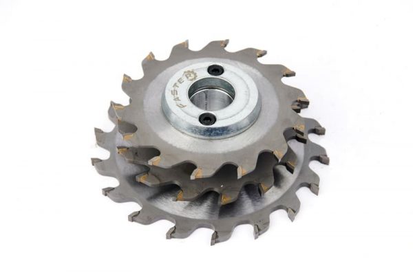 Dao-phay-do-nhom-Xingfa-cua-so-3-tang-180121-2-600x400 Dao phay do nhom Xingfa cua so 3 tang 180121 2 600x400 1