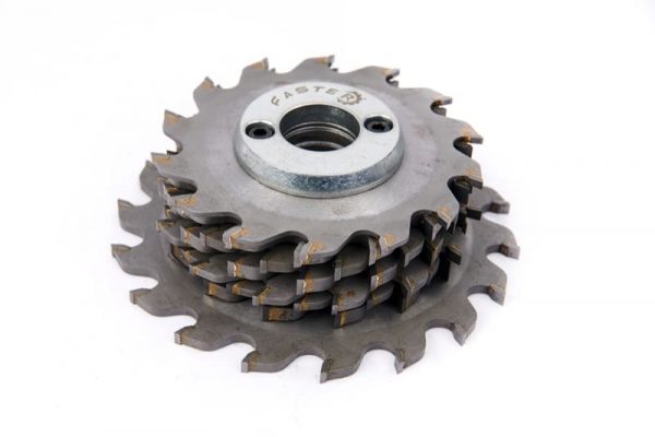 Dao-phay-do-nhom-Xingfa-cua-so-7-tang-180121-2-600x400 Dao phay do nhom Xingfa cua so 7 tang 180121 2 600x400 1