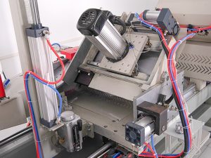 Máy cắt nhôm 2 đầu F90 1 May cat nhom 2 dau mam xoay F90 110321 01