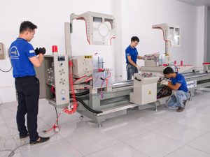 Máy cắt nhôm 2 đầu F90 7 May cat nhom 2 dau mam xoay F90 180121 13