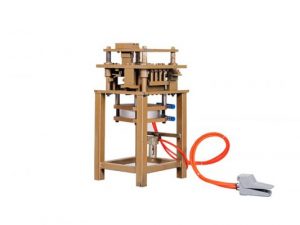 Máy đột dập hơi Việt pháp, hệ 55 vát cạnh – 14 dao 3 May dot dap hoi he Viet Phap he 55 vat canh 14 dao 180121 4 600x400 1