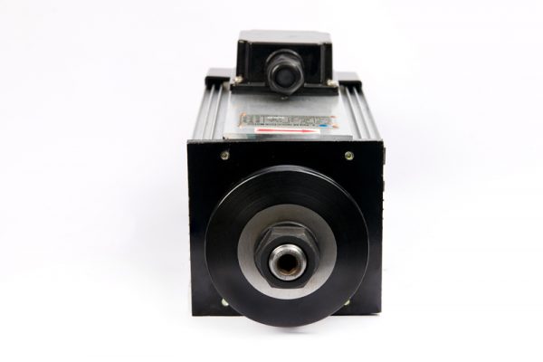 Motor-vuong-may-cat-nhom-3.0Kw-180121-2-600x400 Motor vuong may cat nhom 3.0Kw 180121 2 600x400 1