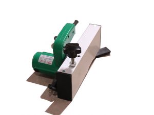 Máy làm sạch bề mặt cửa nhựa 3 may lam sach be mat cua nhua 3